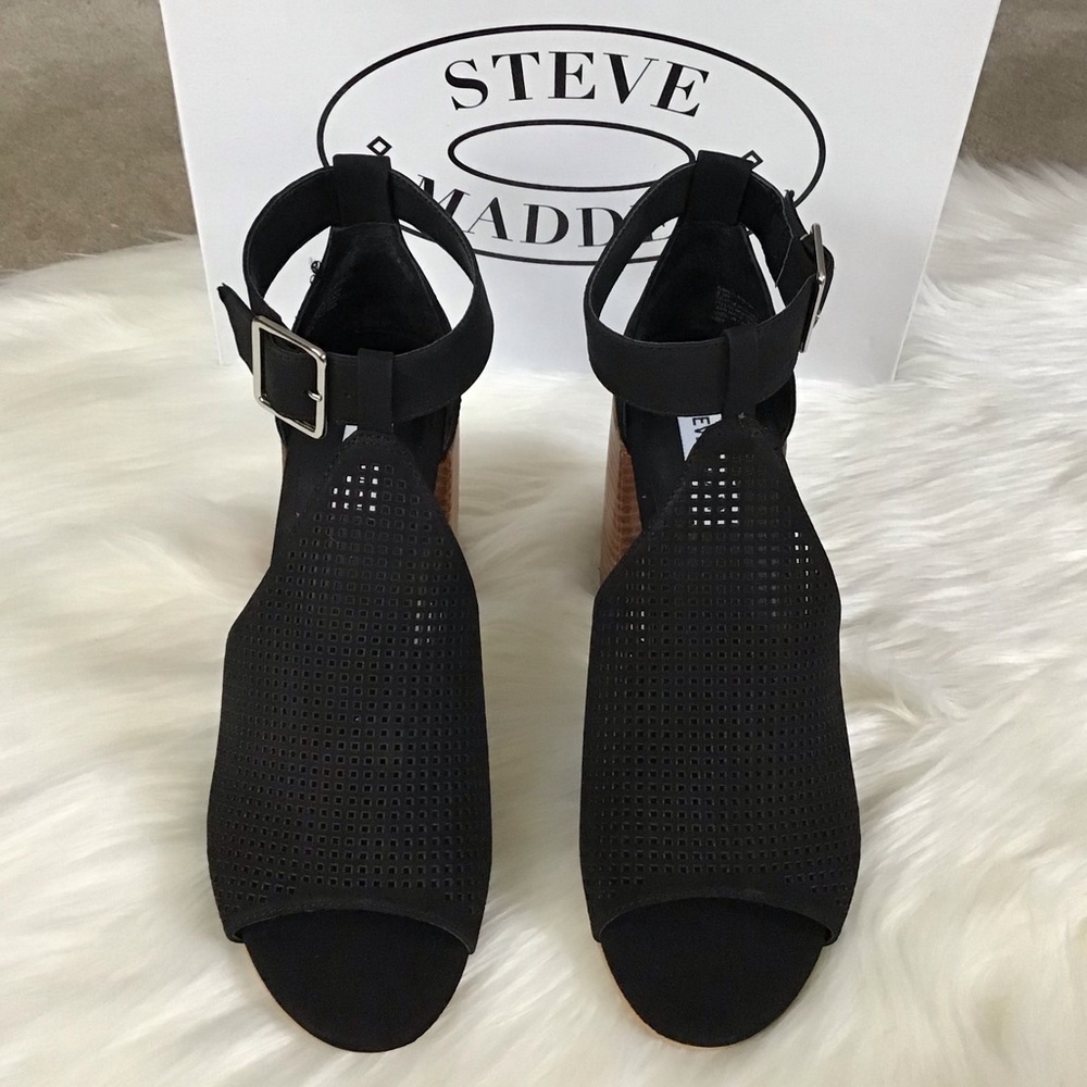 STEVE MADDEN Leather Perforated Block Heel Sandals - Picture 7 of 8